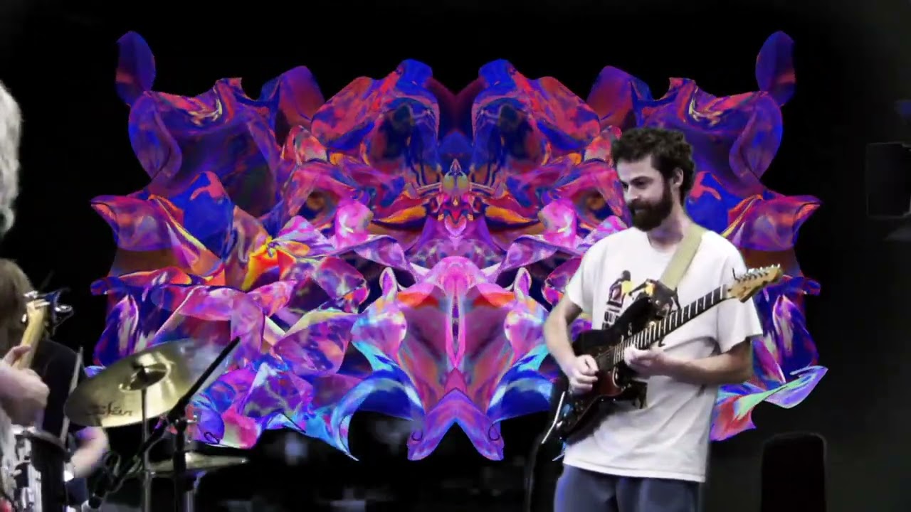 Redwood Revolution - Welcome to the Show! (Live)