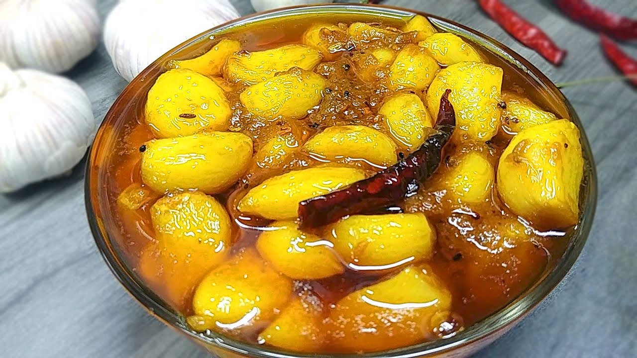Rosuner Achar | Garlic Pickles | সহজেই বানিয়ে ফেলুন হেব্বি মজার রশুনের আচার | রশুনের আচারের রেসিপি