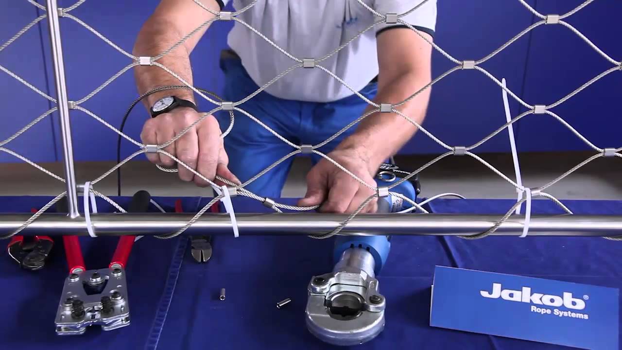 Jakob Rope Systems - Installation of a Safety Net   WEBNET