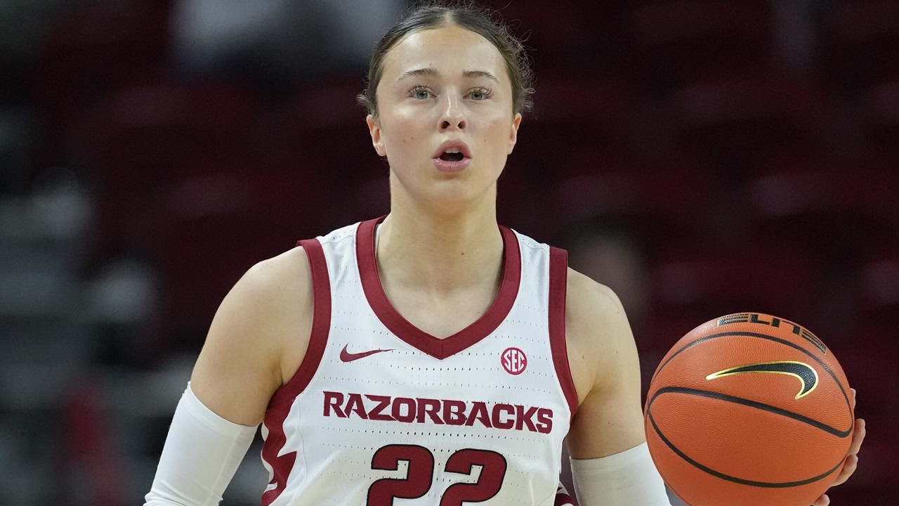 Razorbacks' Bonnie Deas, coach Kelsi Musick after loss to Texas