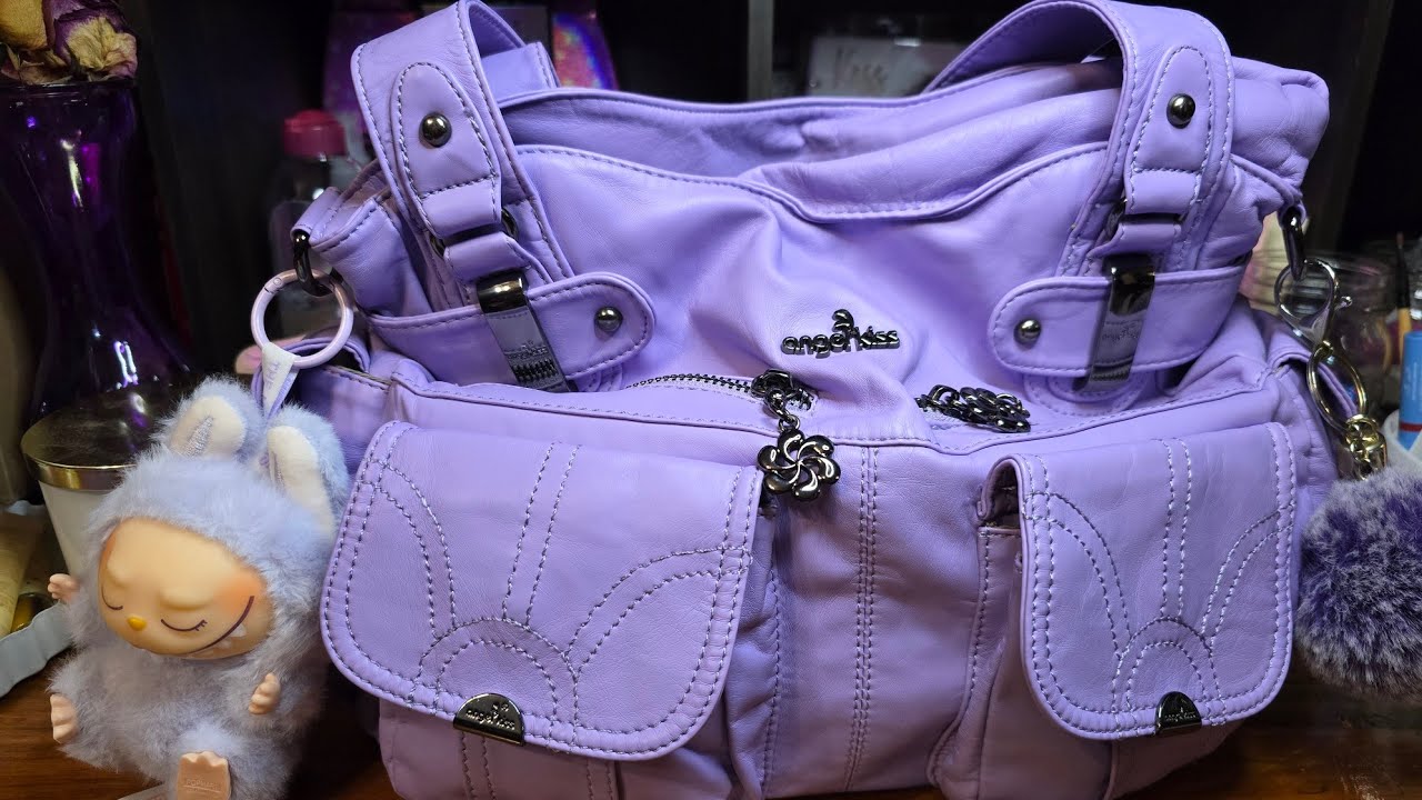 WHAT'S IN MY BAG? 💜 Angel Kiss Hobo