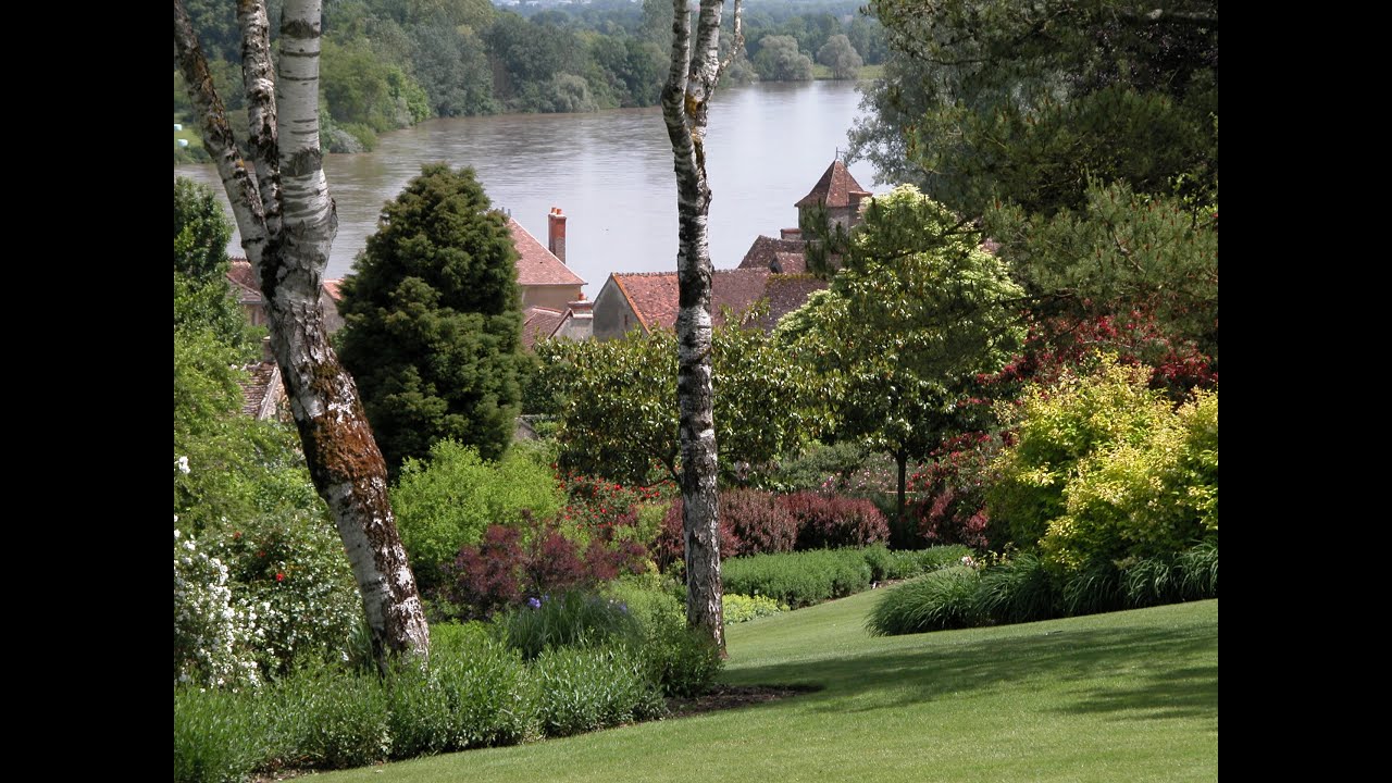 The French villege of Apremont and it 's garden.