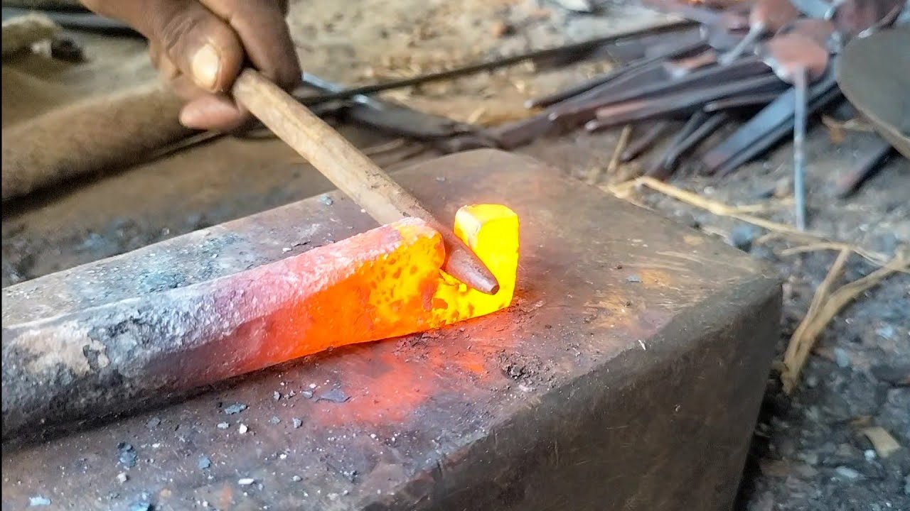 Blacksmith | how to make mason tools from rod & engle / bolt | rod bender.
