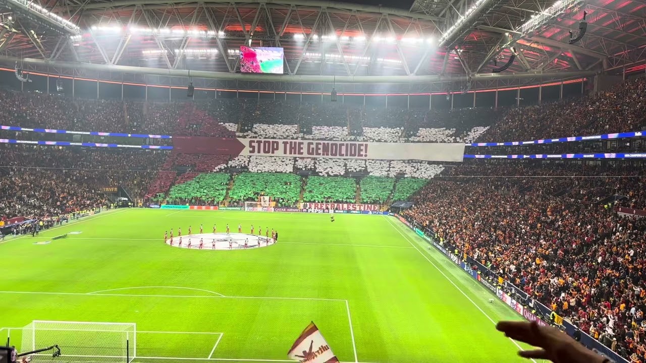 Galatasaray Bodø/Glimt Maçı Öncesi Atkı ve Işık Şov Ardından Koreografi • Galatasaray 3-1 Bodø/Glimt