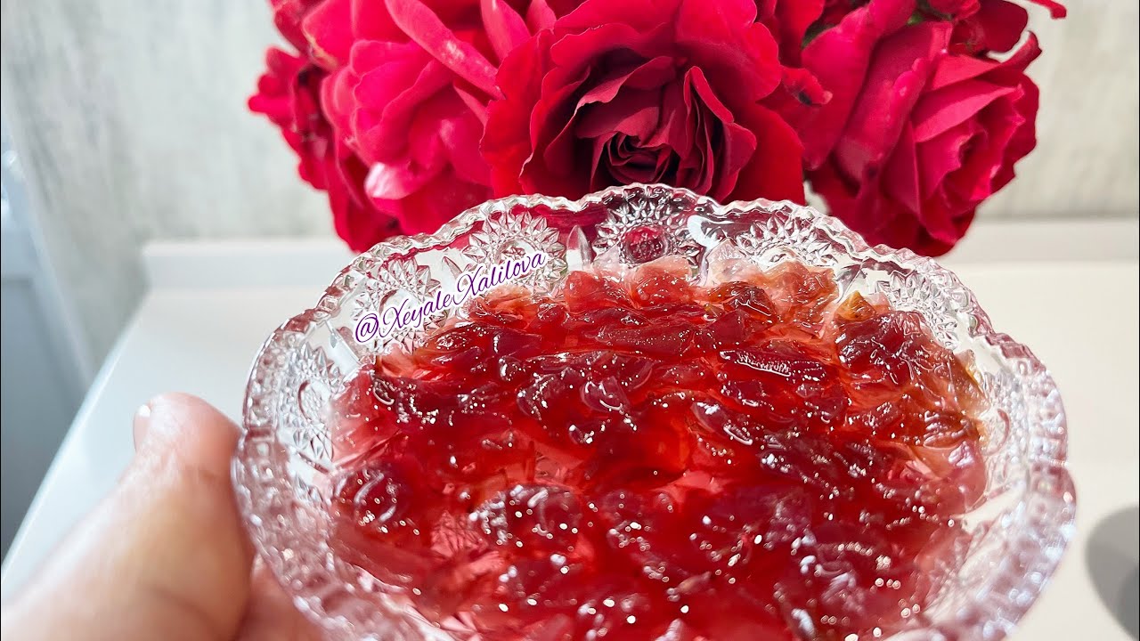 Gül mürəbbəsinin hazırlanması.Qış tədarükü.Gül reçeli yapımı.Варенья из  роз.How to make rosé jam.