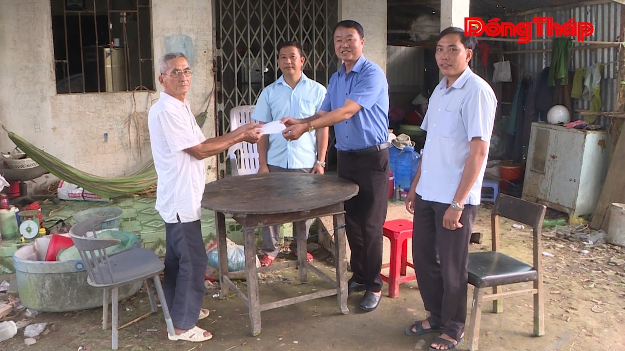 Tân nhuận Đông: Mang tết ấm, xuân vui đến với mọi nhà | Báo Đồng Tháp Online