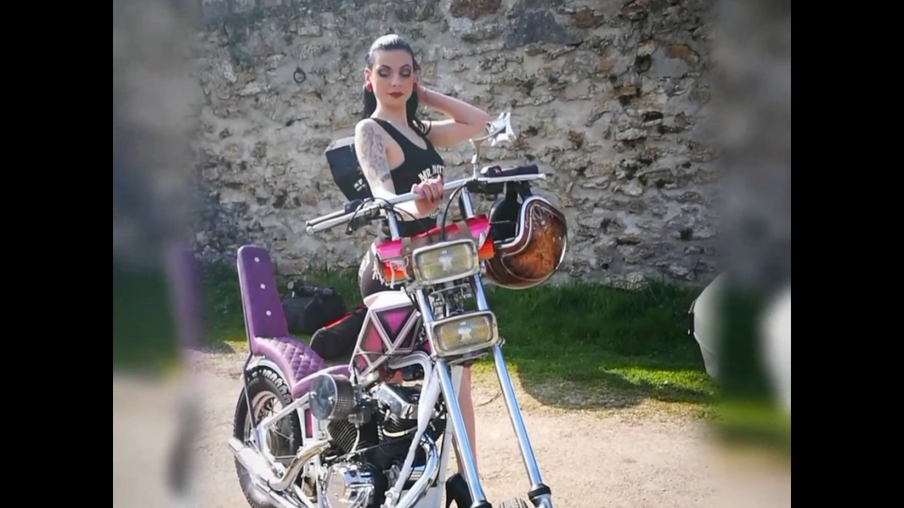 Julie Von Trash - Motard BadAss avec Mr Ducktail Backstage photo par Pascal Brizard
