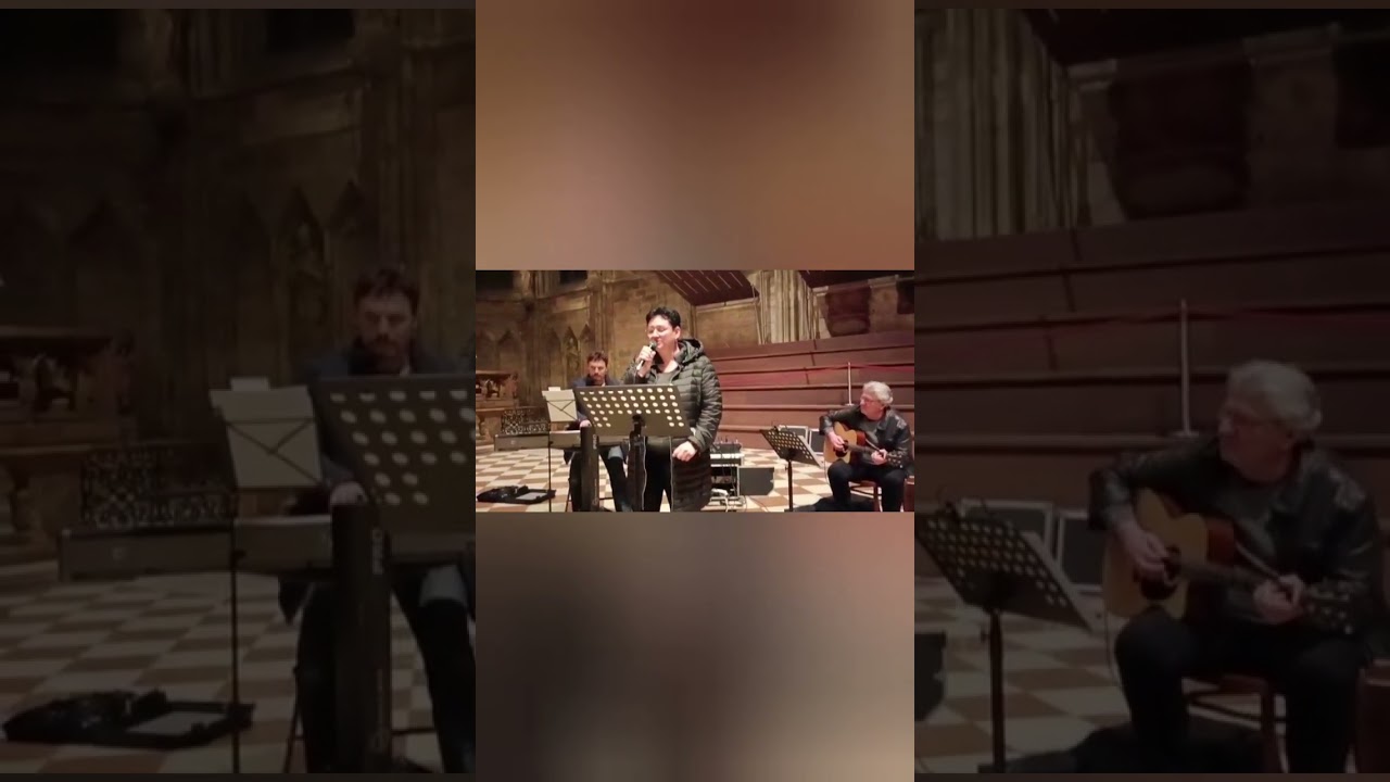Petra Hameseder singt im Stephansdom für Kinder mit dem Angelman-Syndrom