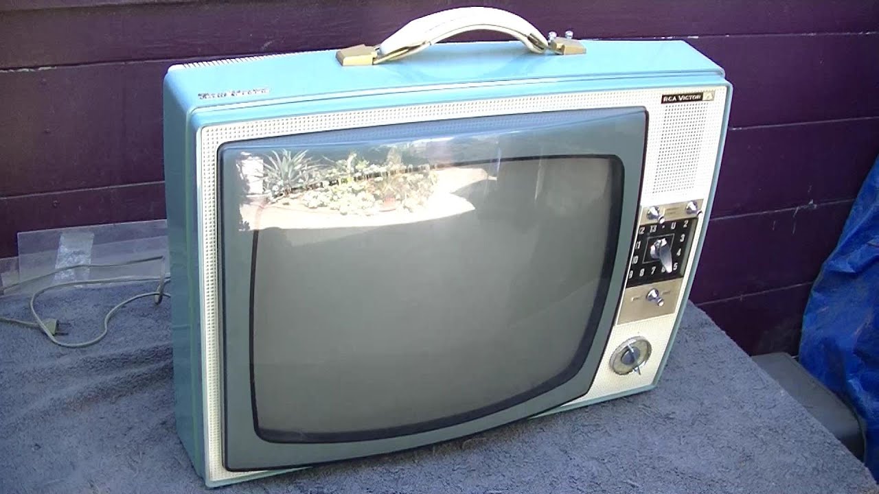 1961 RCA KCS133 Portable Television Analysis Power Up Test