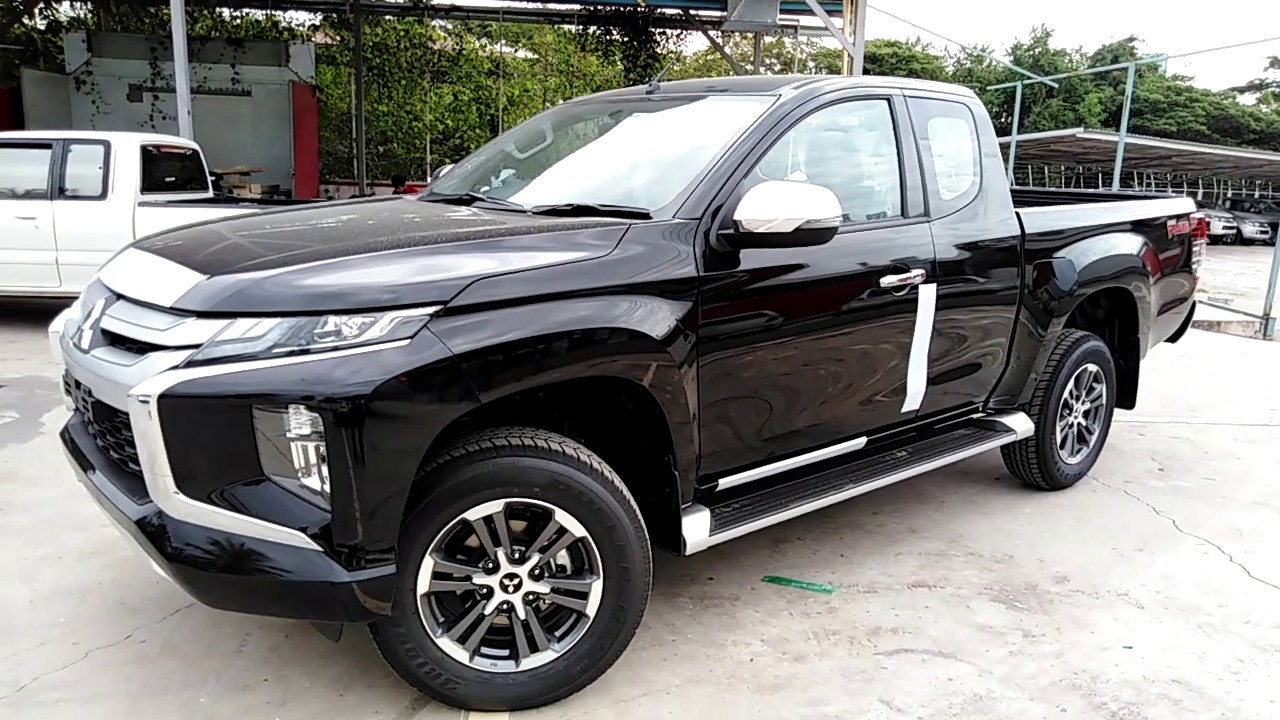 MITSUBISHI​ TRITON 2019​ MEGA​ CAB​ PLUS​ GLS-MT