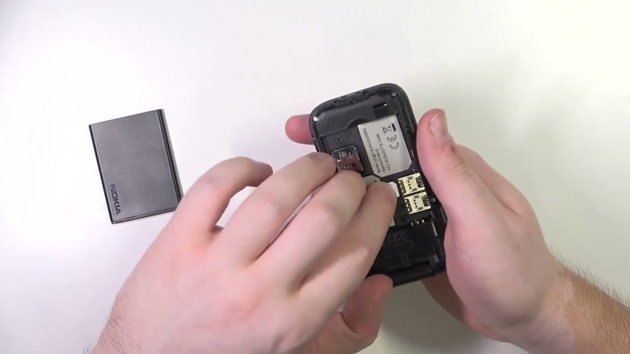 Nokia 2660 Flip: SIM Karte Einlegen &ndash; Schnelle Anleitung!