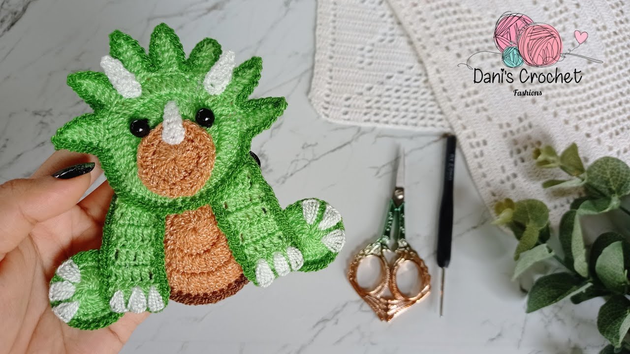 😳 triceratops súper fácil | teje este bello apliqué de dinosaurio🦖🦕 | aplicaciones fácil