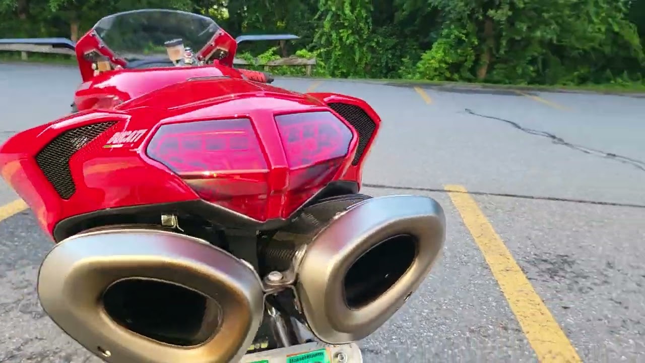 Ducati 1198 with Ohlins parts...