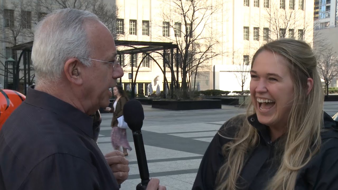 Steve Rosenbloom Meets NFL Fans in Chicago