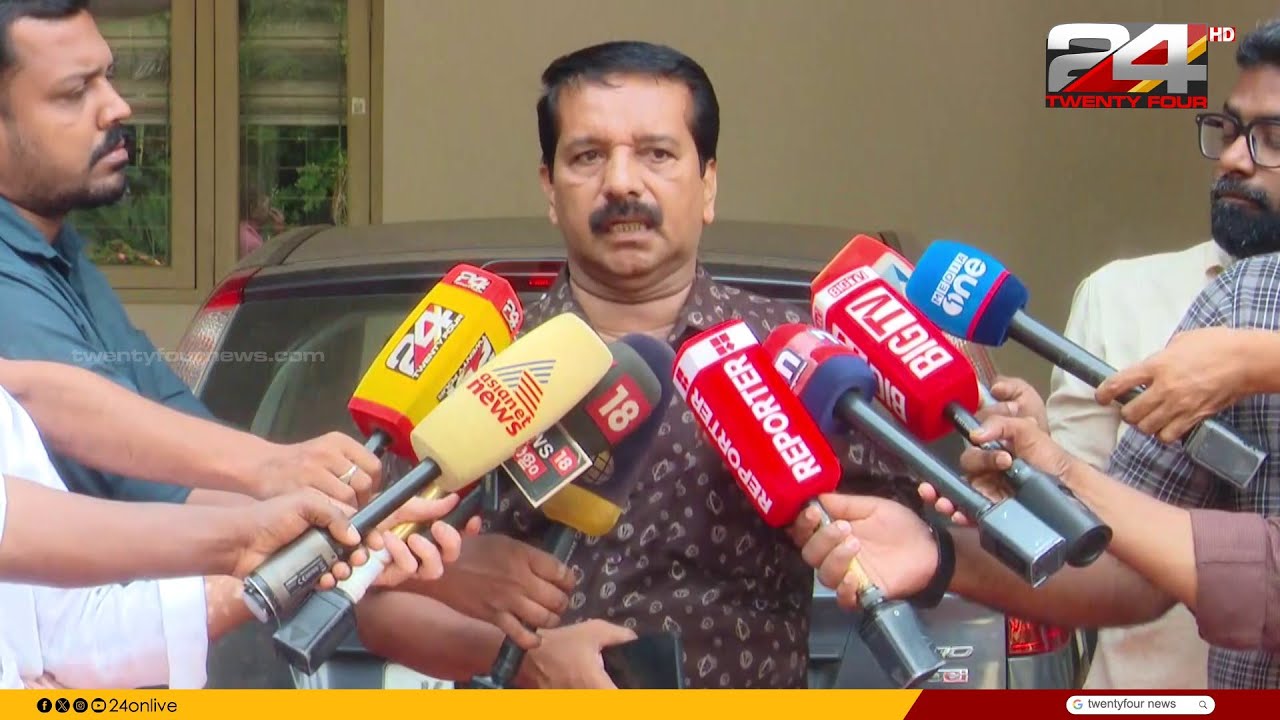 'എം വി ഗോവിന്ദന്റെ പുച്ഛത്തോടെയുള്ള ചിരി വേദനിപ്പിച്ചു..' കോണ്‍ഗ്രസില്‍ ചേര്‍ന്ന് എ സുരേഷ്‌