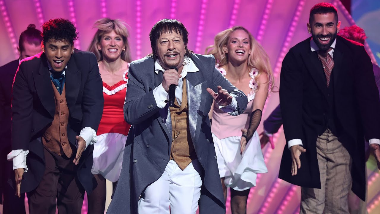 Agustín Jiménez imita a DJ Bobo en 'Chihuahua' - Tu Cara Me Suena