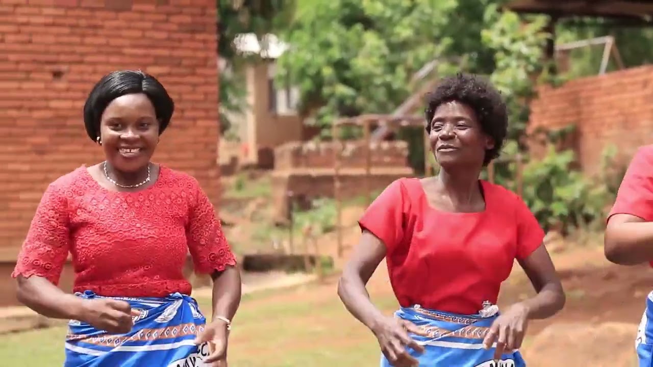 chinamwali ladies choir _ sindifuna ndizatsale