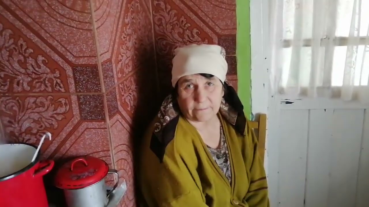 Mamay Lenuța vă gătește borș cu carne! Tradițional Moldovenesc!