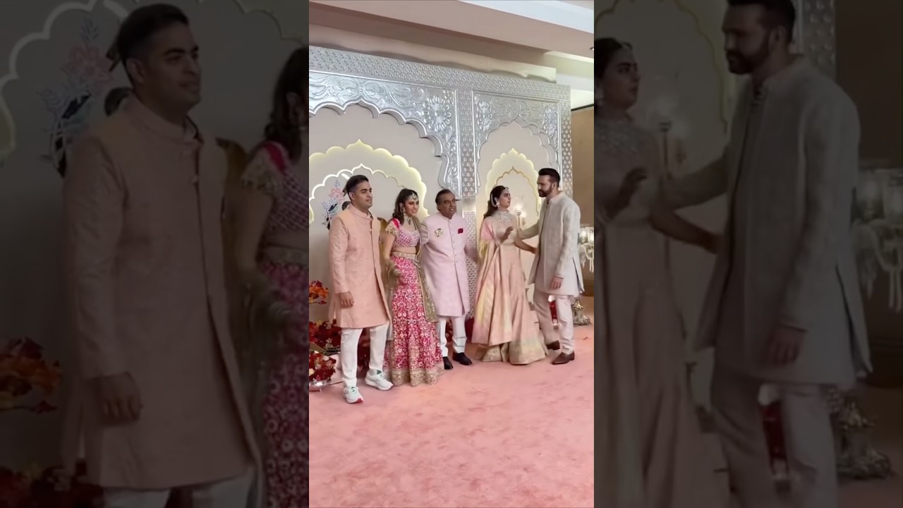 Mukesh, Akash, Shloka, Isha & Anant Ambani 😍🔥 | Beautiful Family Moments 💫✨