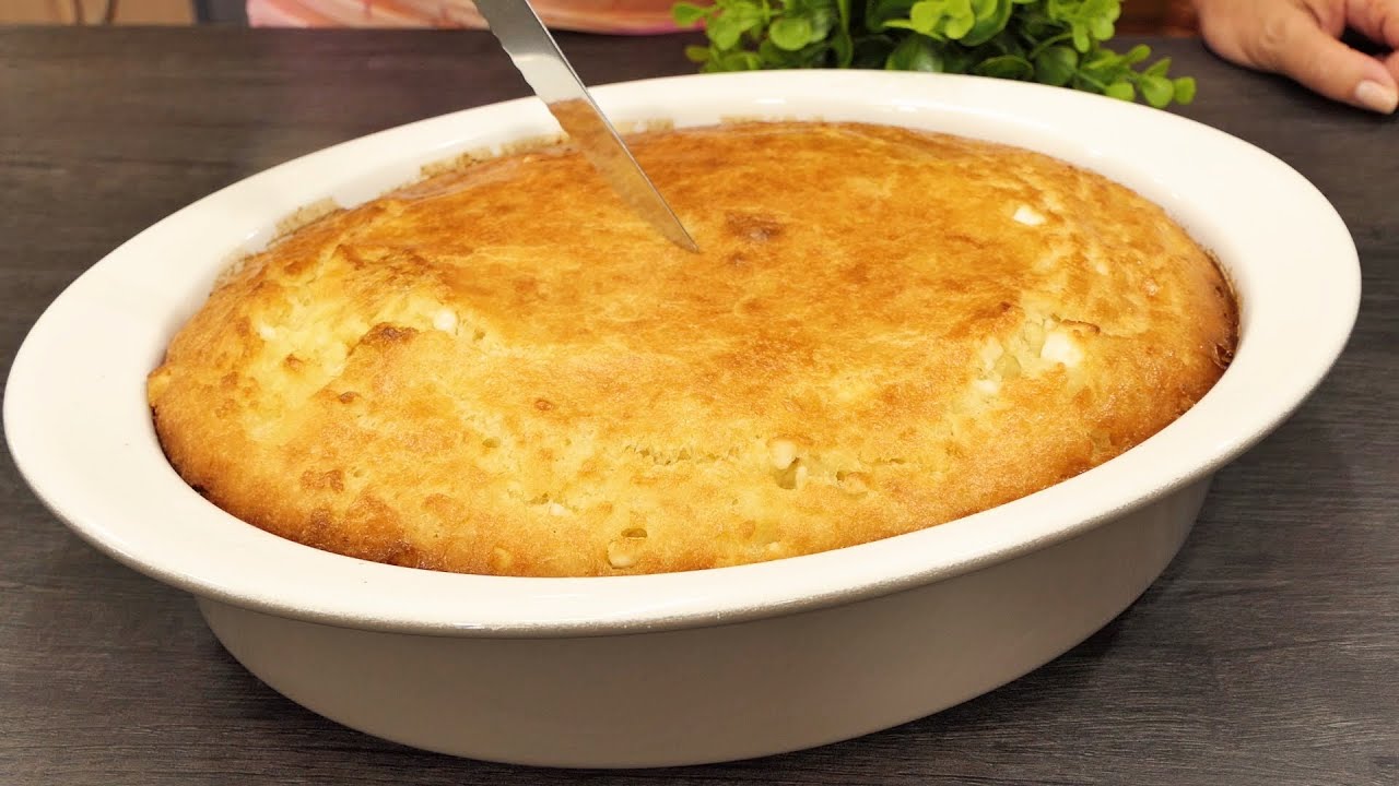 Уникальный рецепт завтрака выходного дня! Невероятно простой и вкусный пикантный пирог!