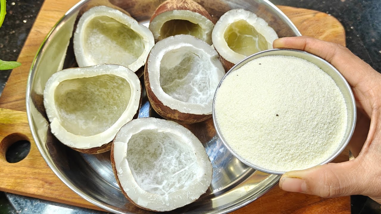 ಬಾಯಲ್ಲಿ ಇಟ್ಟರೆ ಕರಗುವ ಹೀಗೊಂದು 1ಕಪ್ ರವೆ ತೆಂಗಿನ ಕಾಯಿ(ಕೊಬ್ಬರಿ)👉1ತಿಂಗಳಾದರೂ ಕೆಡಲ್ಲ😋ಉತ್ತರ ಕರ್ನಾಟಕದ  ಅಡುಗೆ👌