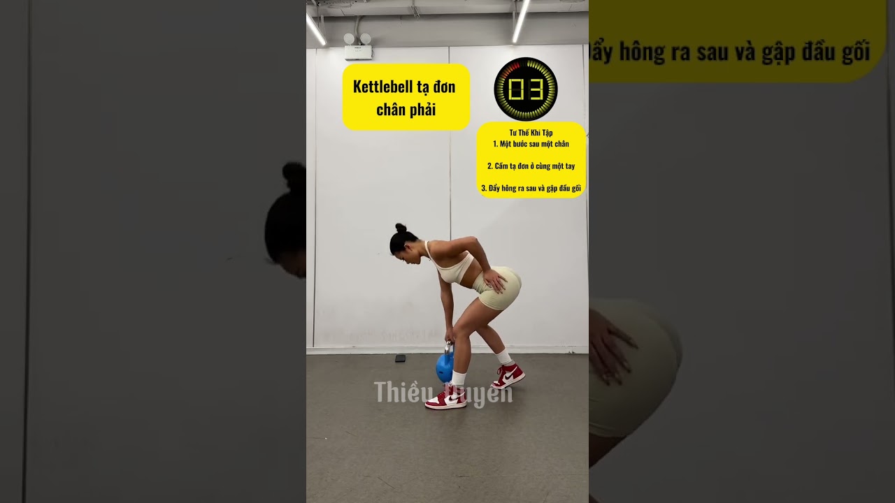 Tập mông 🍑 bằng tạ ấm | 4 phút tập mông đào cong tròn 