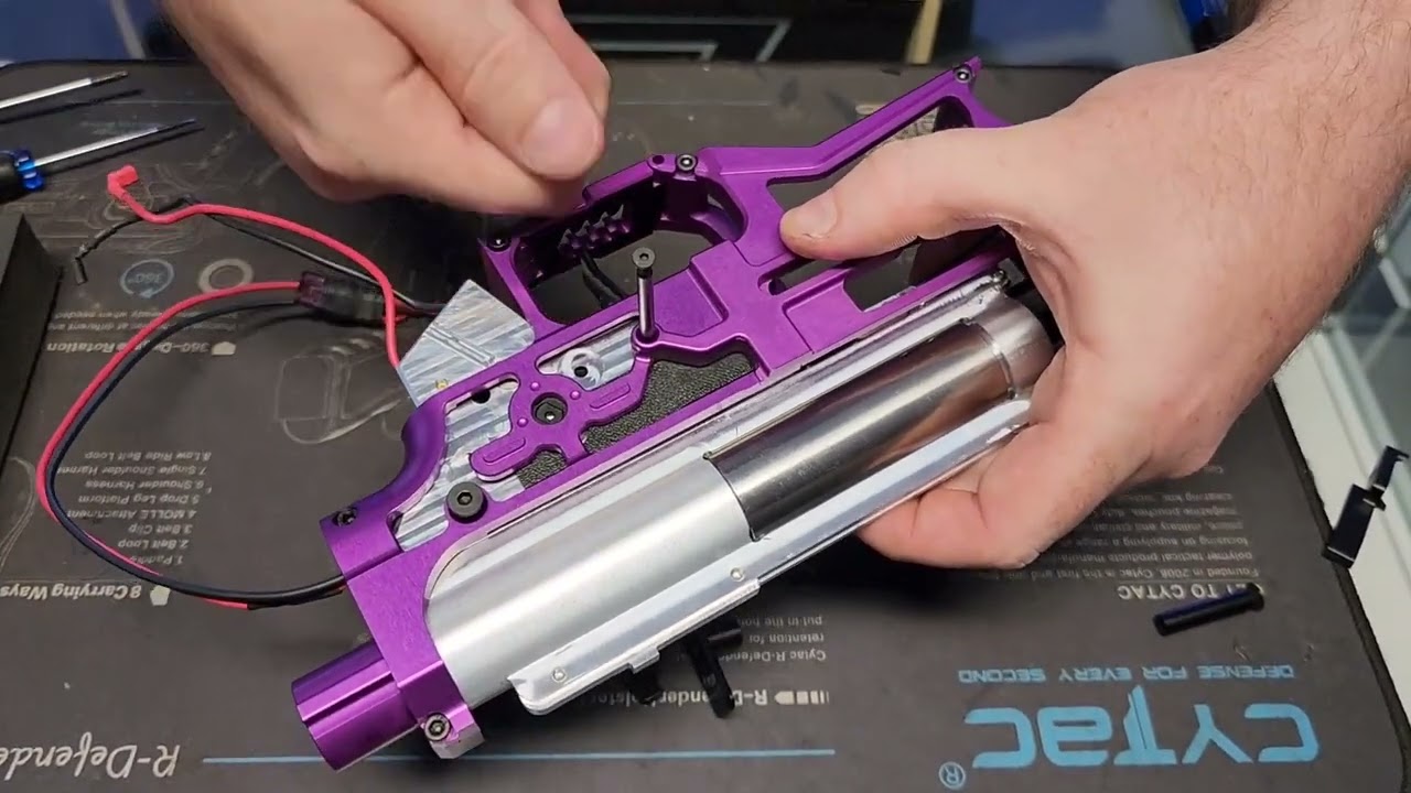 Assembling an Aztech Innovations Chimera gel blaster built by Azraels Armoury