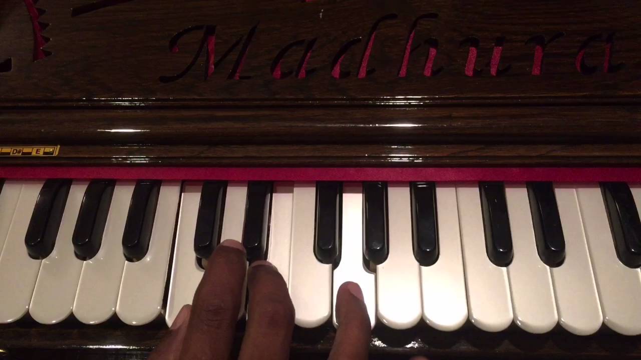 KIRTAN108 Harmonium Class 2  - Hare Krishna Maha Mantra (famous tune)