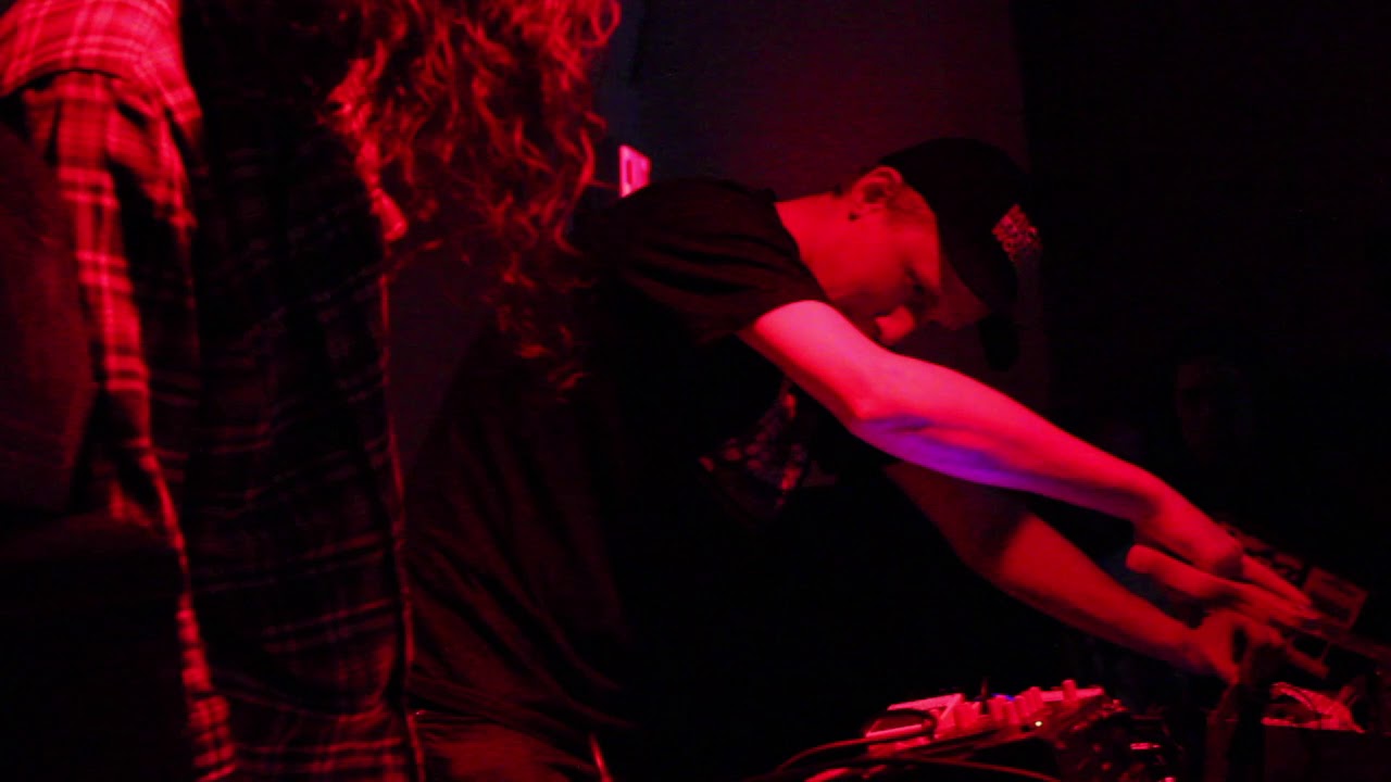 Form Hunter live at Ende Tymes X