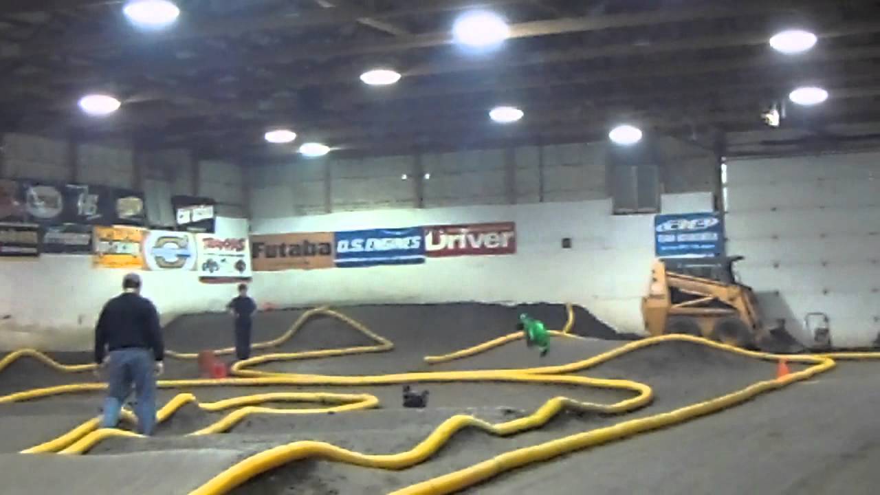 First Run of The SC10 2wd @ leisure hours raceway