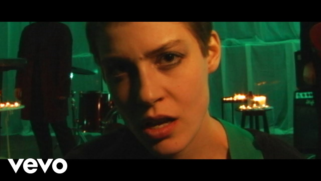 Porridge Radio - Sweet (Official Video)