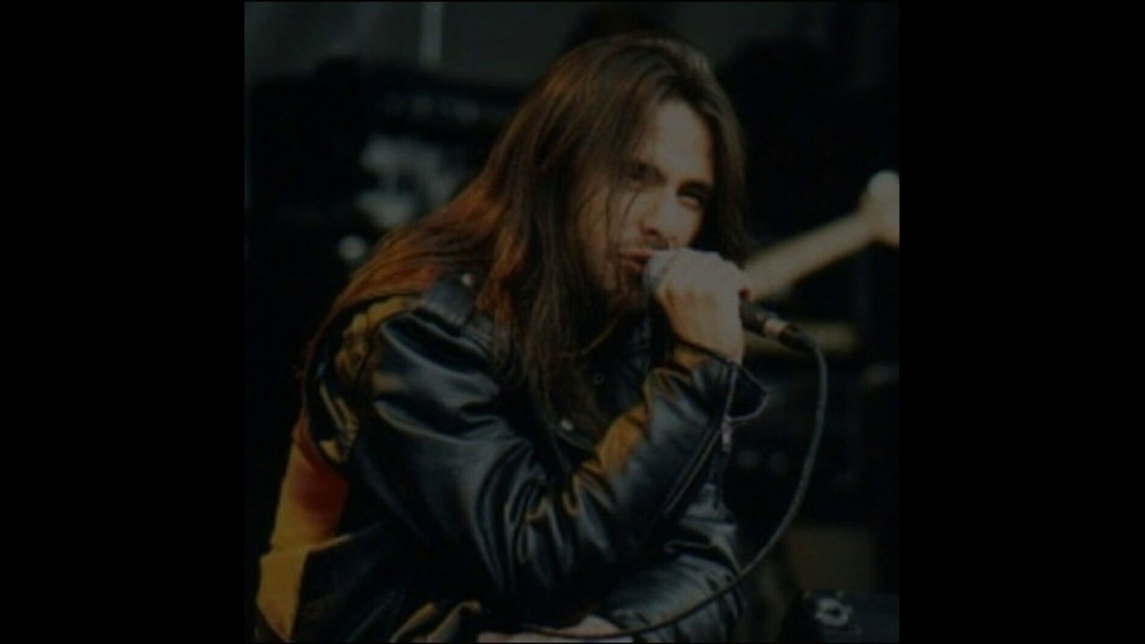 Angra - Carry on (Only Vocals)