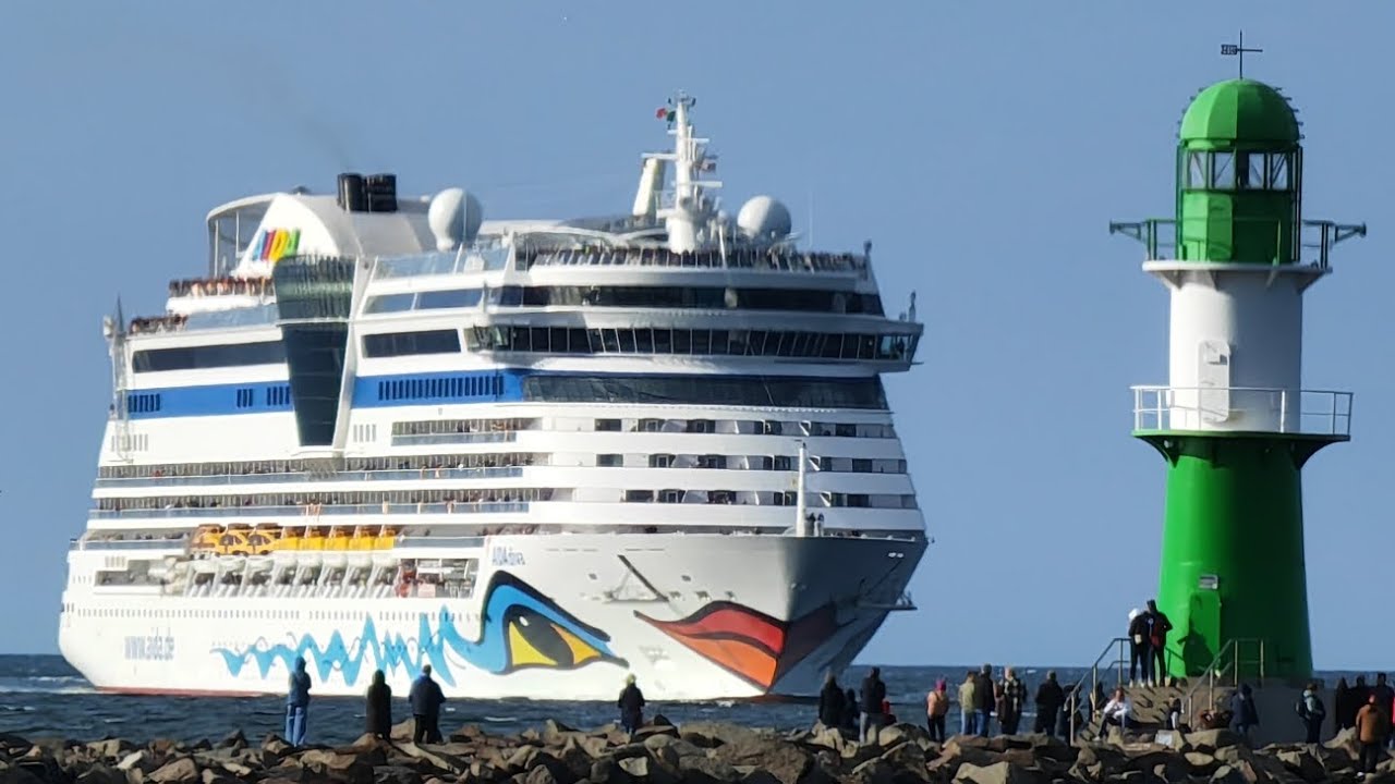 AIDAdiva: Einlaufen nach Warnemünde am 26. April 2025