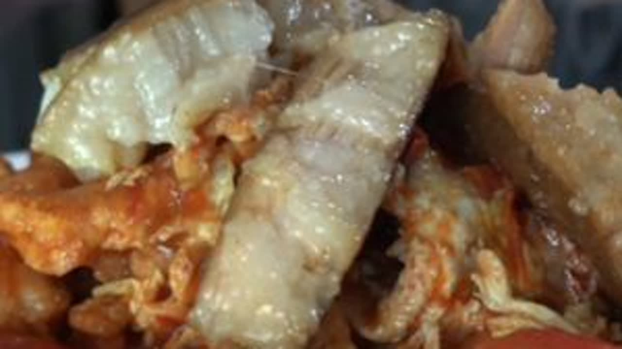 简简单单搞一份快餐，番茄炒蛋盖浇饭！#好好吃饭 #抖音美食推荐官 #唯美食不能辜负