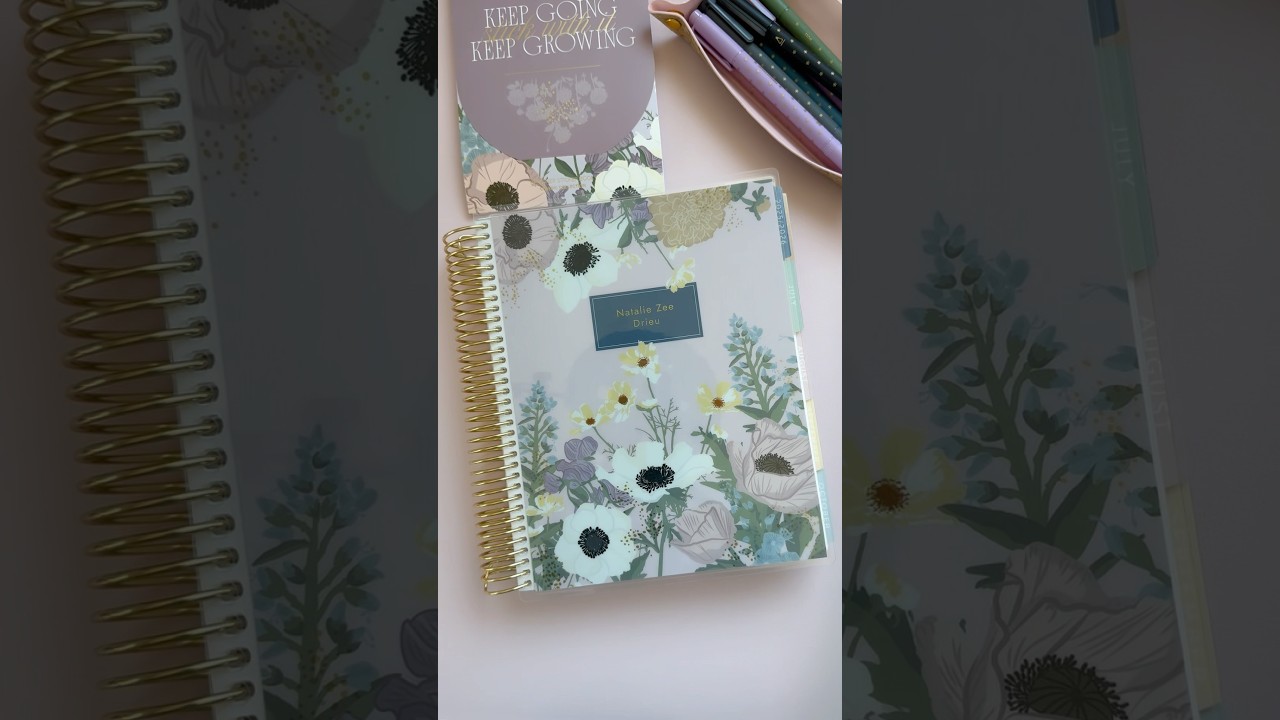 Let&rsquo;s Start the Week in My New Erin Condren LifePlanner! #shorts