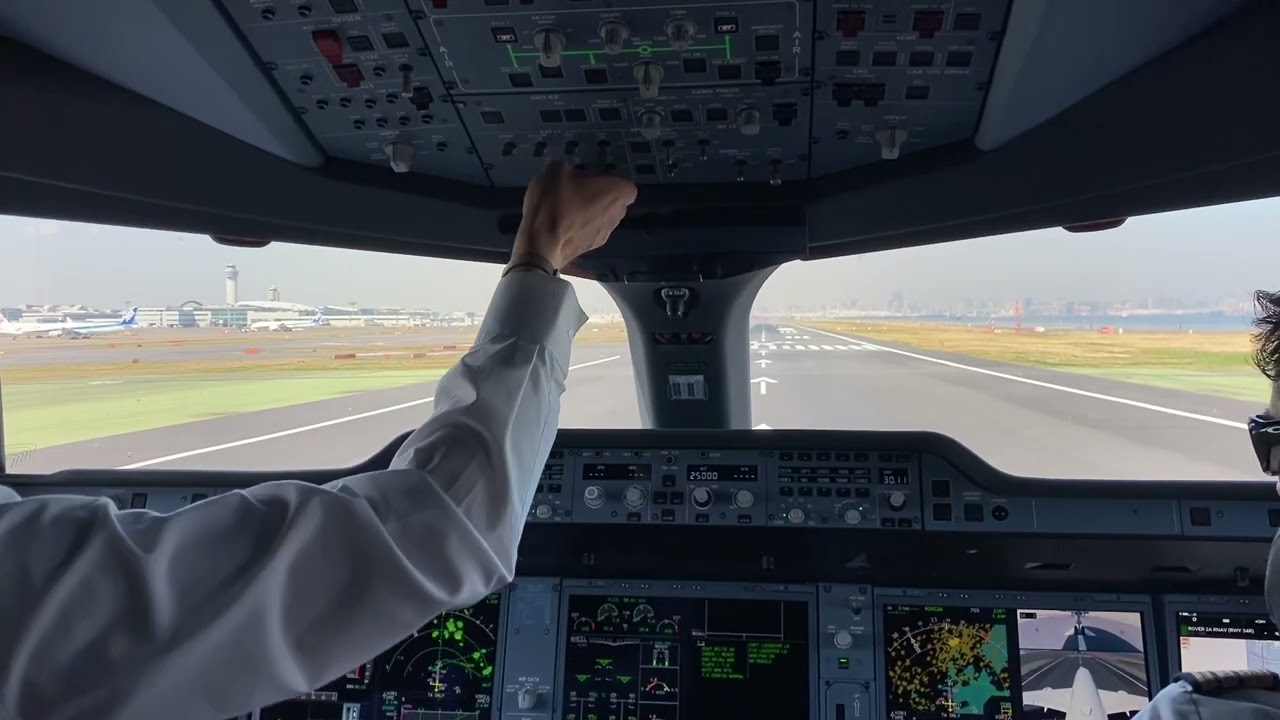 #A350 Take-Off in Haneda/Tokyo