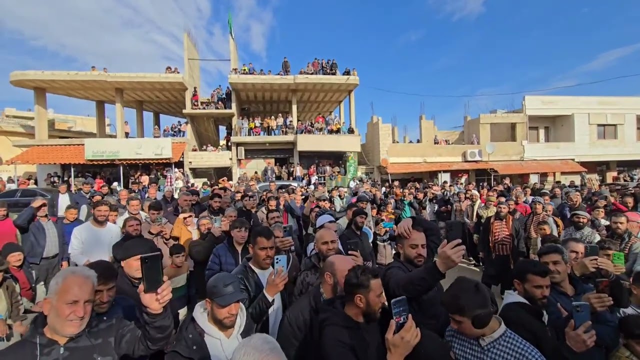 استقبال أهالي بلدة يعفور بريف دمشق، للدكتور عبد المنعم زين الدين.❤️🌹