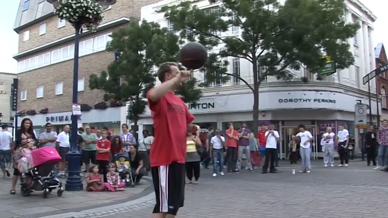 Conman Live Basketball Freestyle Show City Centre