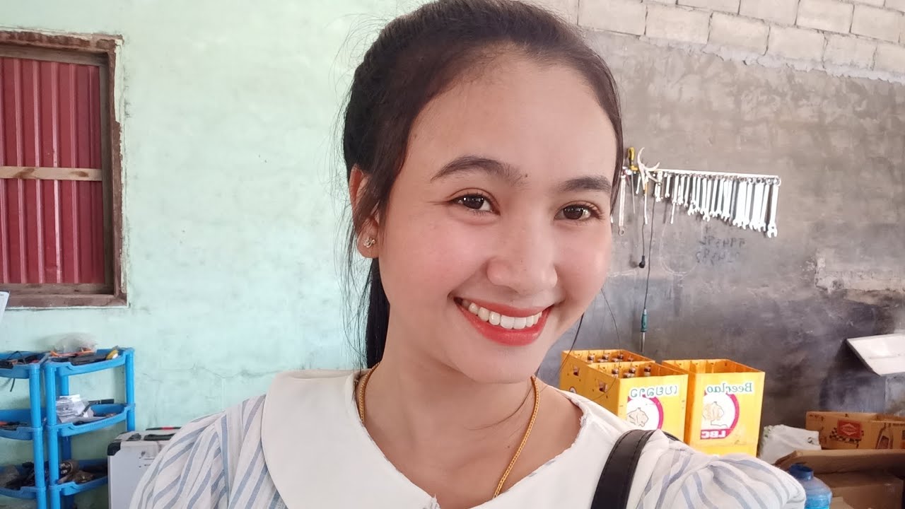 ฉลองขึ้นร้านใหม่ของพี่สาวและพี่ชาย