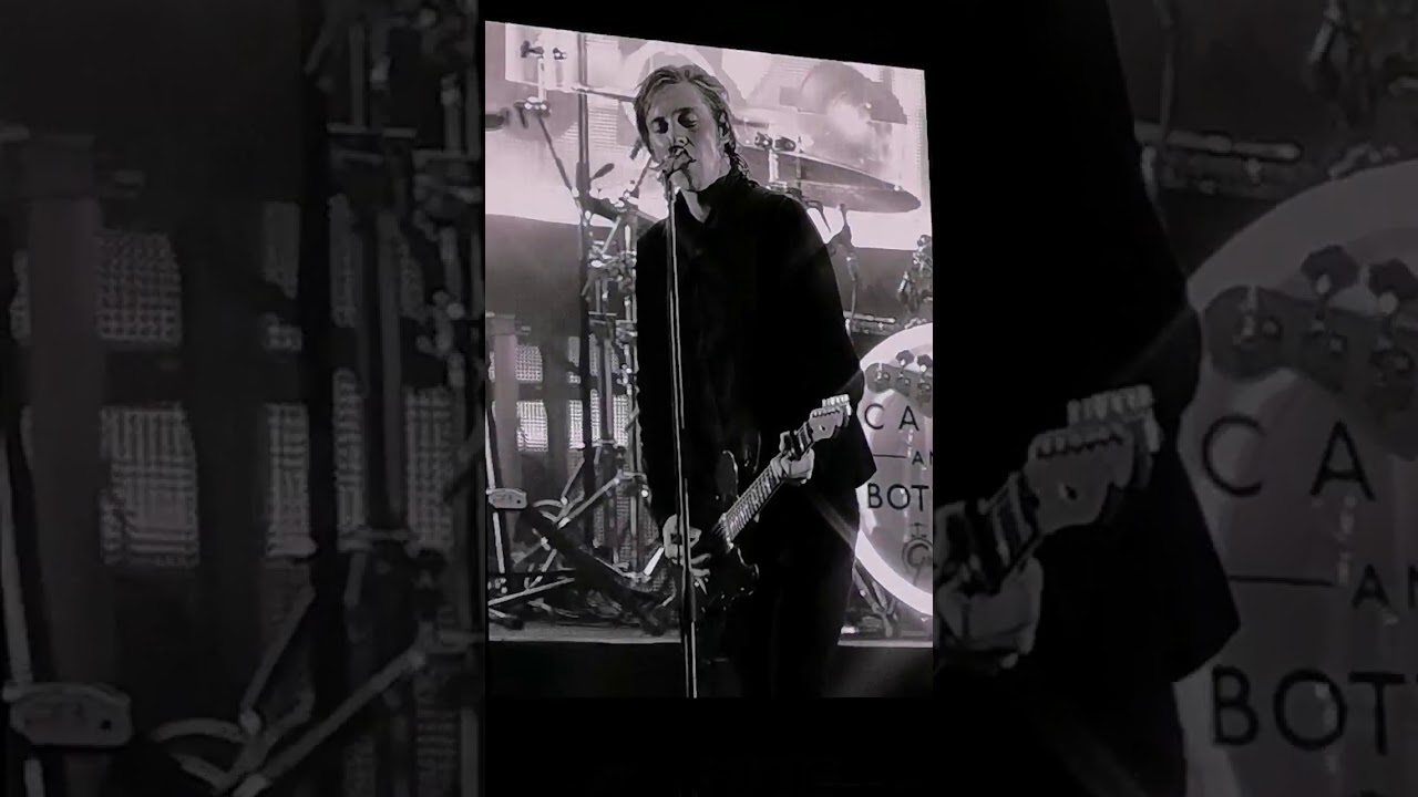 CATFISH AND THE BOTTLEMEN - Outside (LIVE AT TRNSNT 2019)