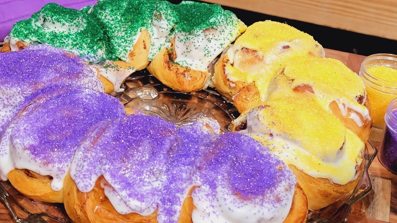 🤴King Cake in a can 💜💚💛