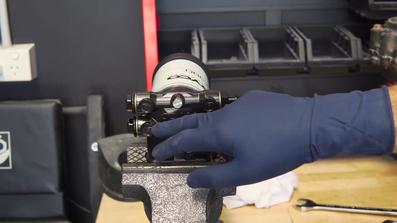 Toyota Hilux X100R Installation Guide