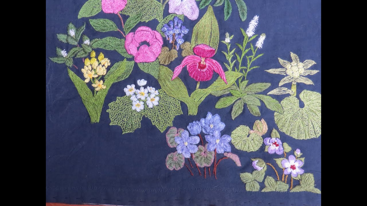 「春の山野草刺繍ワンピース」前身ごろ　№2  “Spring Wildflower Dress”Front panel№2