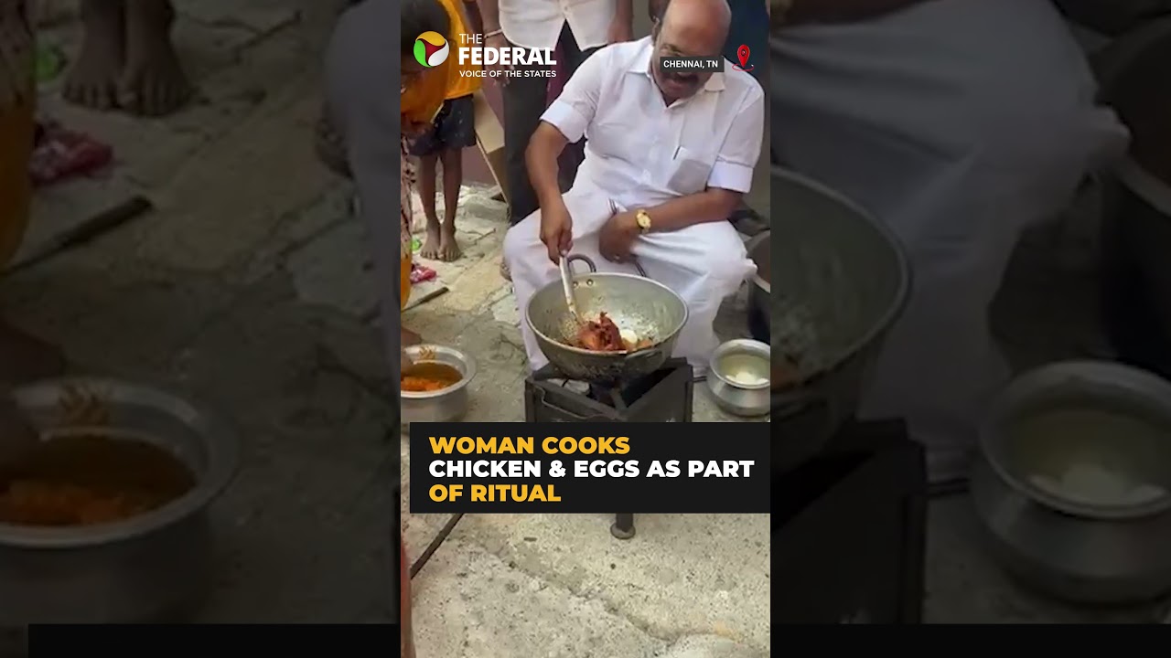 Chennai: Ex-Minister Jayakumar helps devotee cook non-veg offerings during Aadi festival | #shorts