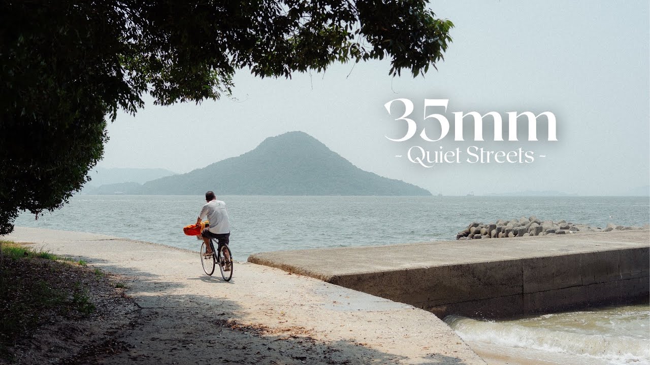 35mm Street photography in Hiroshima with composition breakdown