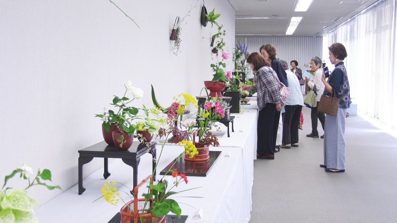 ｢花 薫る」みんなの花展を開催・小原流香川西支部坂出地区花展