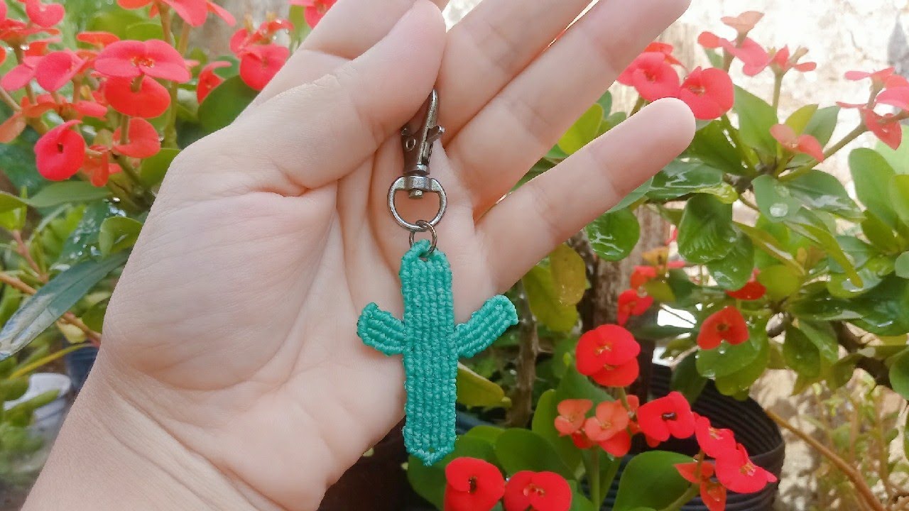 Como fazer Chaveiro Cacto 🌵 em Macrame(Keychain 🌵 Macrame)