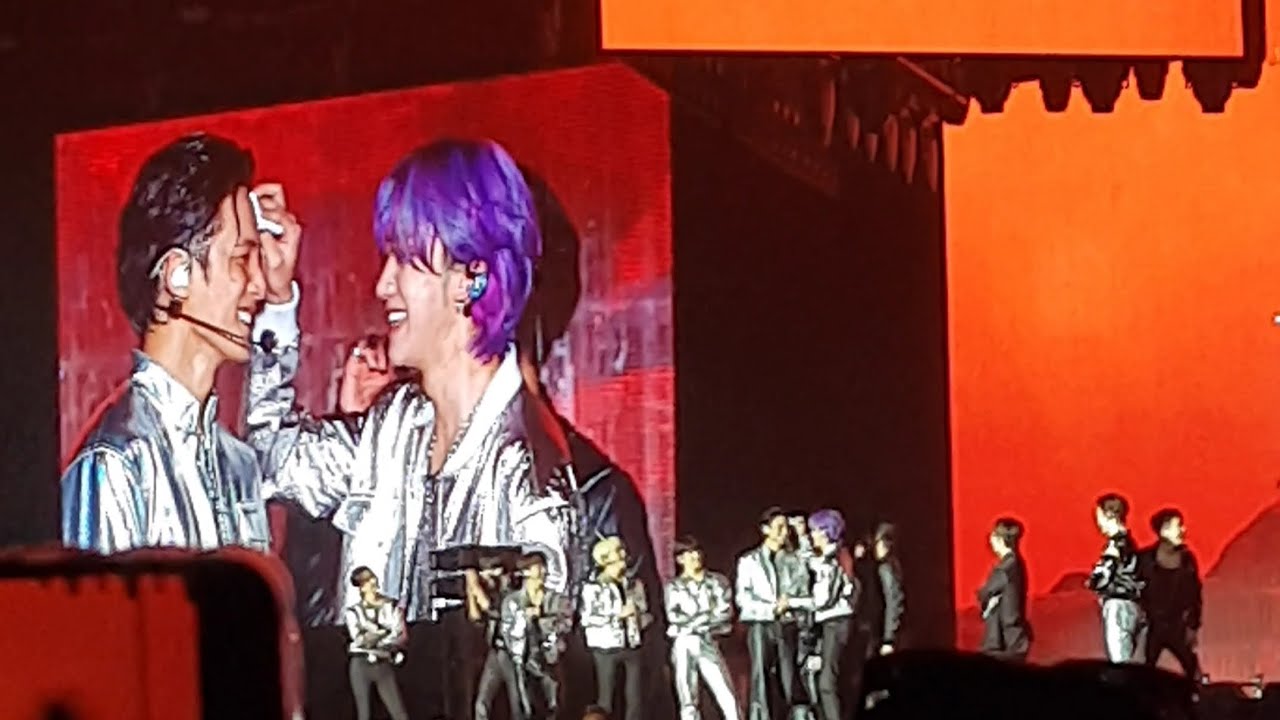 221002 SEVENTEEN Medley songs & Talk [Be the sun in BKK Day2]