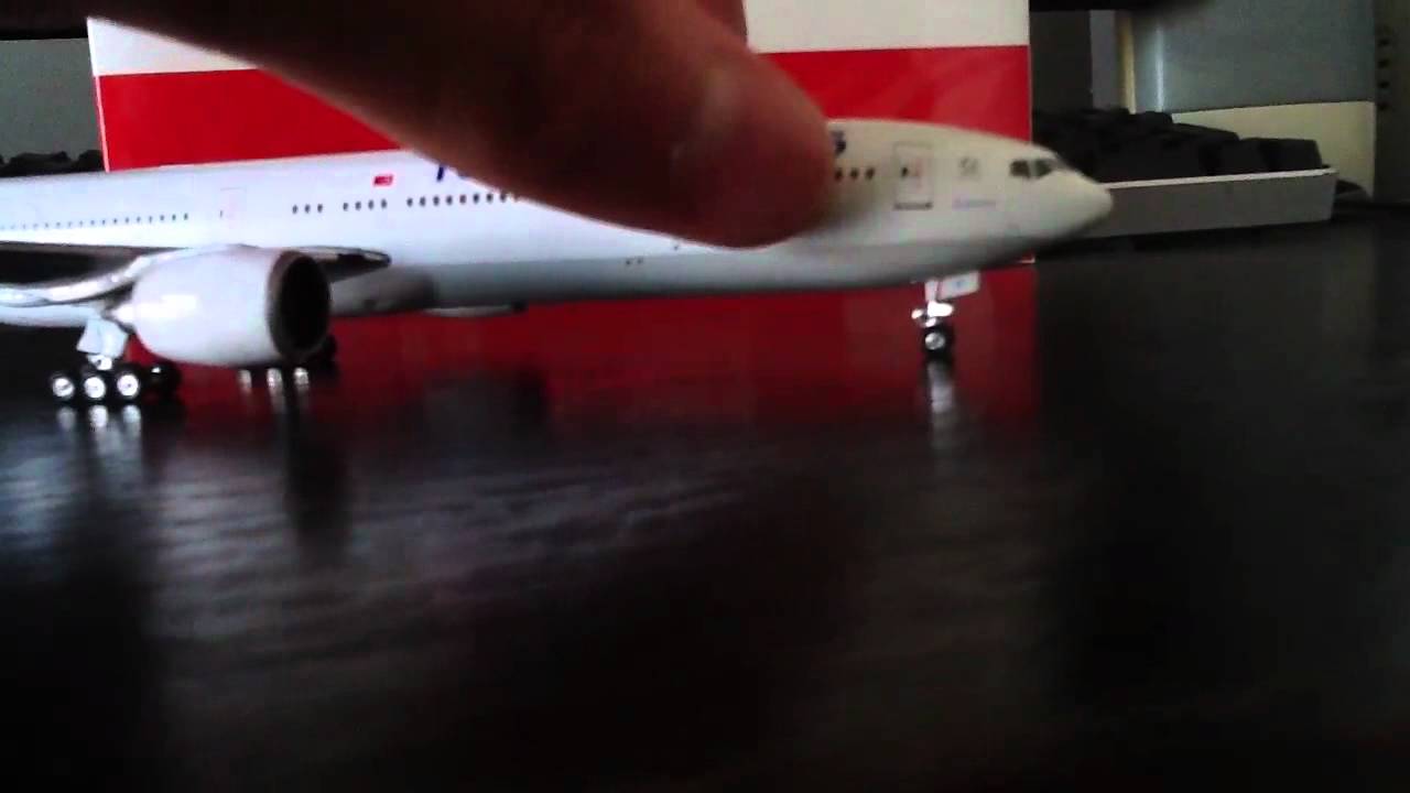Turkish airlines 777-300ER Phoenix TC-JJE