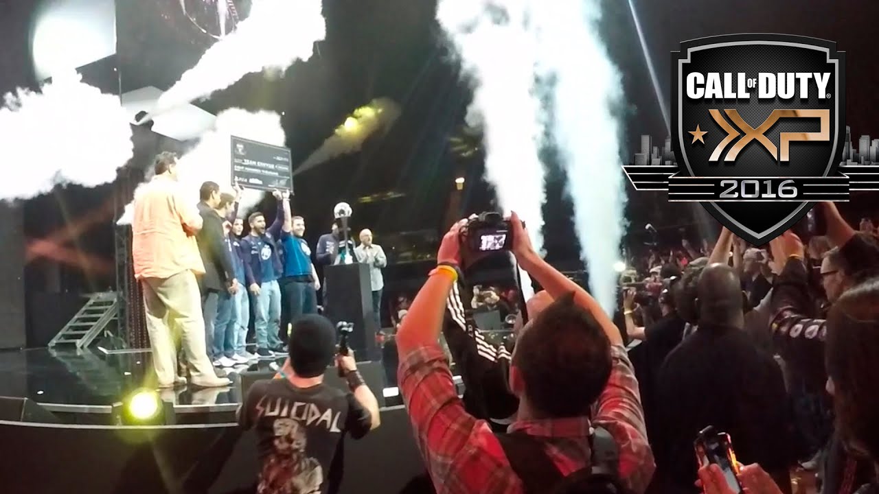 CODXP 2016 / ACTIVISION &mdash; Финал COD World League, концерт Snoop Dogg и распаковка бокса из COD Store